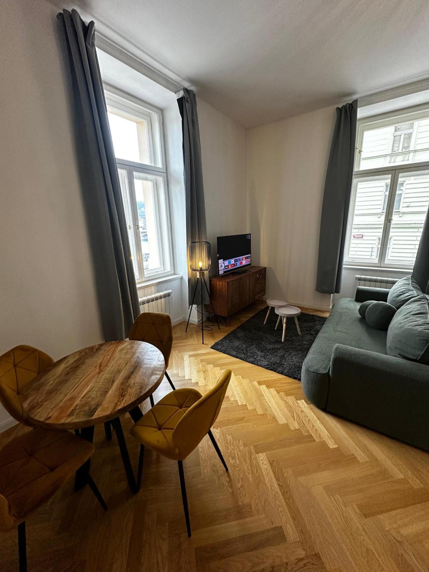 Rasinovo Nabrezi - Riverside Residence 布拉格 外观 照片