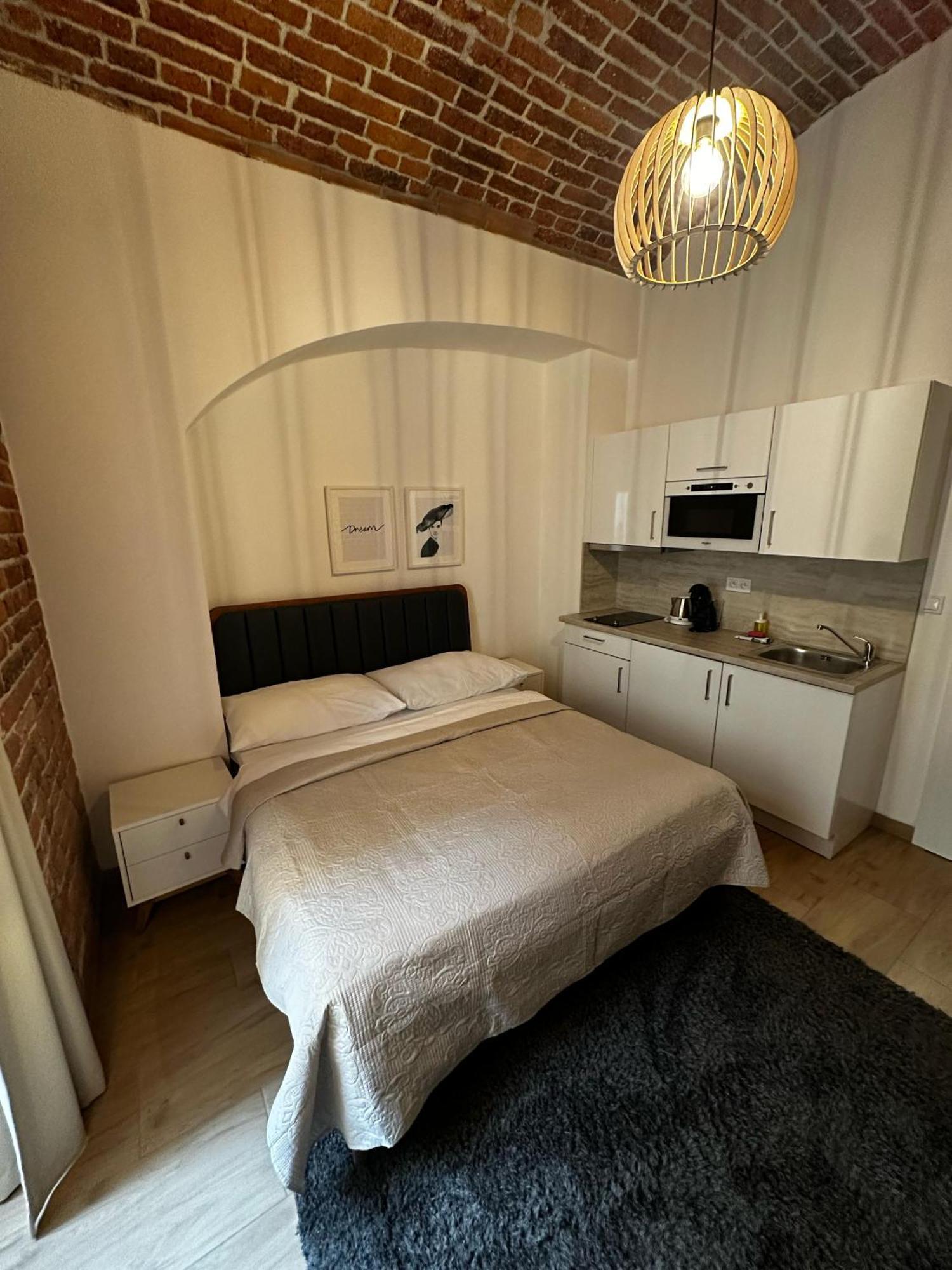 Rasinovo Nabrezi - Riverside Residence 布拉格 外观 照片