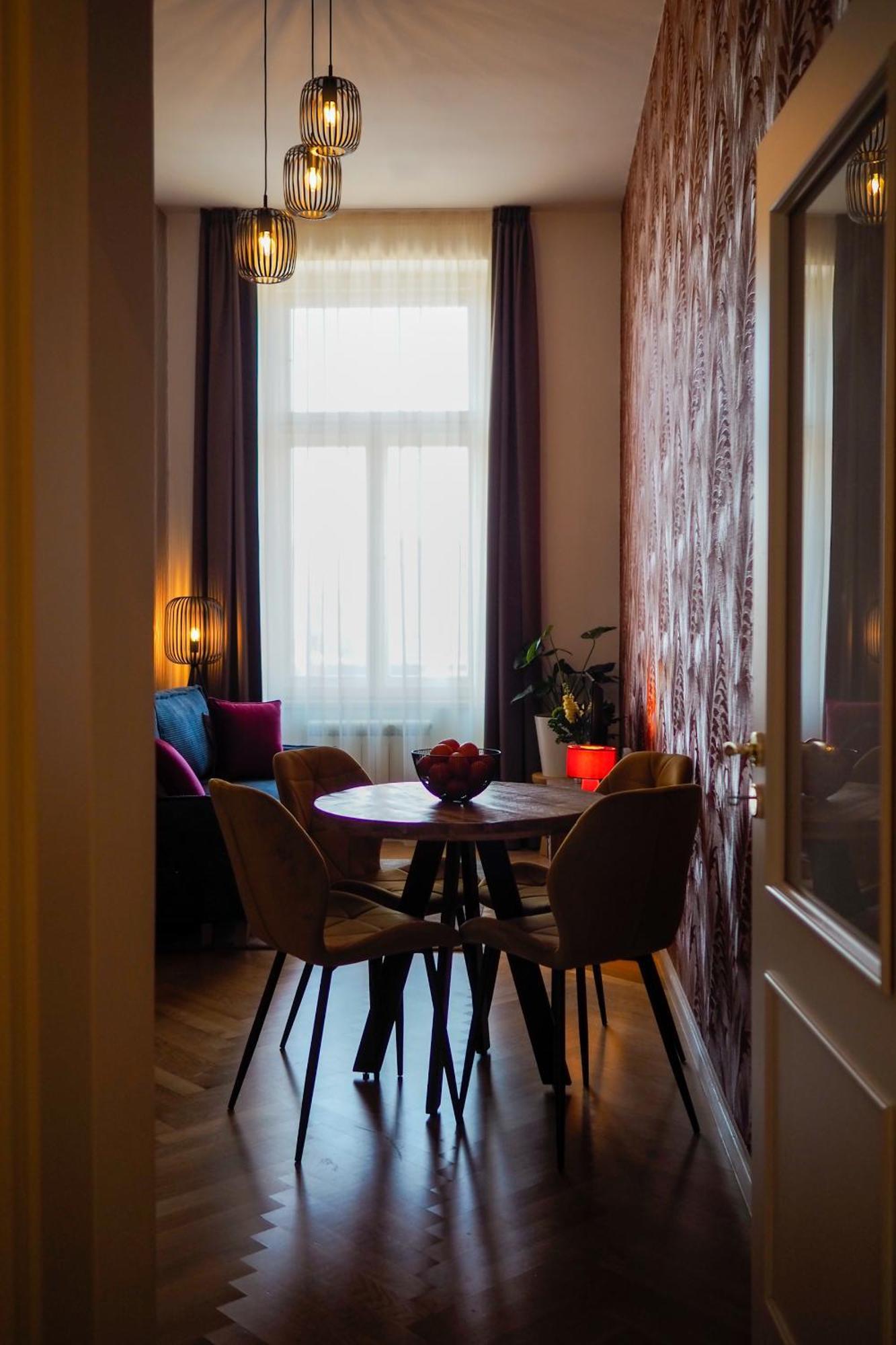 Rasinovo Nabrezi - Riverside Residence 布拉格 外观 照片