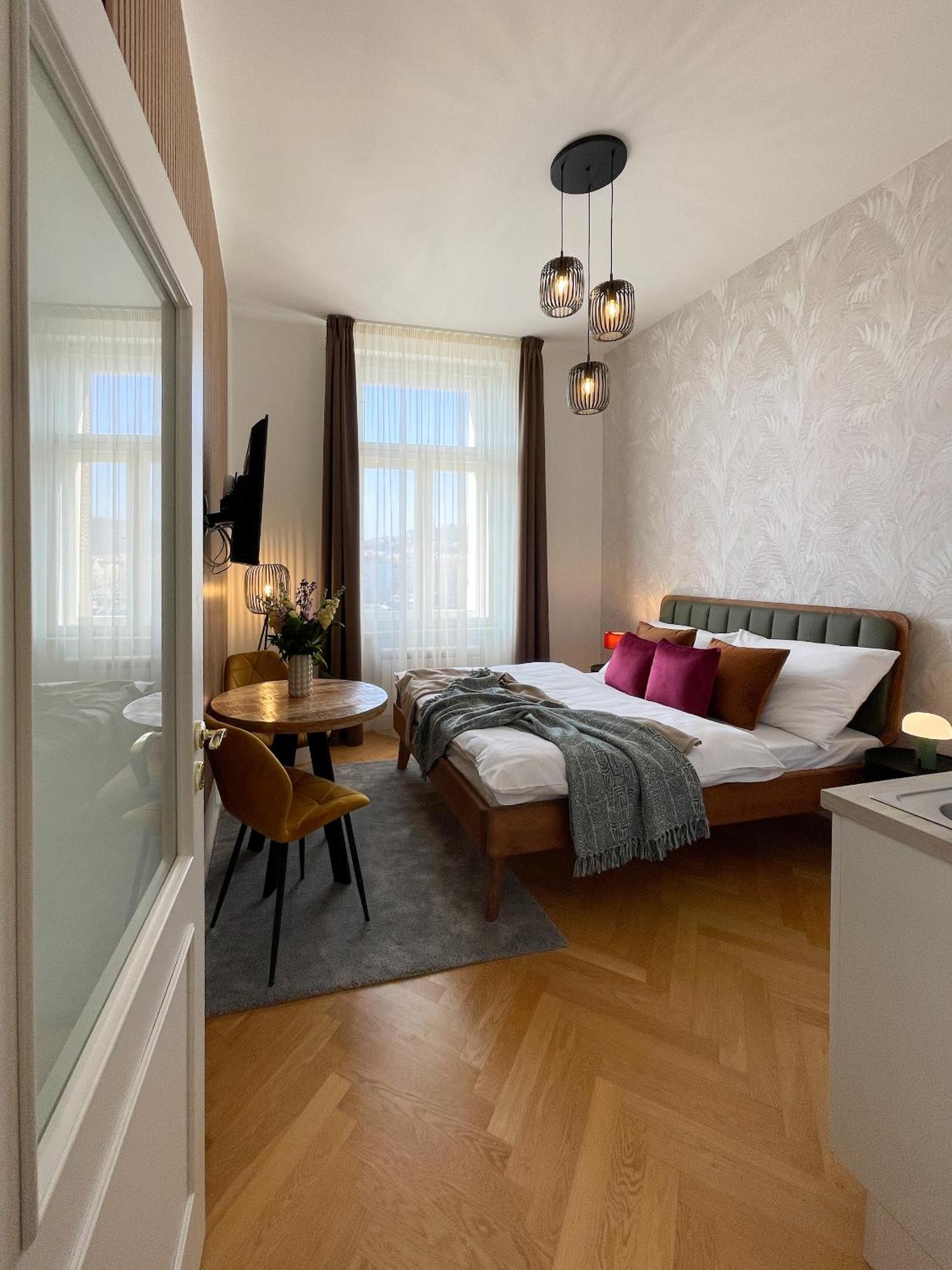 Rasinovo Nabrezi - Riverside Residence 布拉格 外观 照片